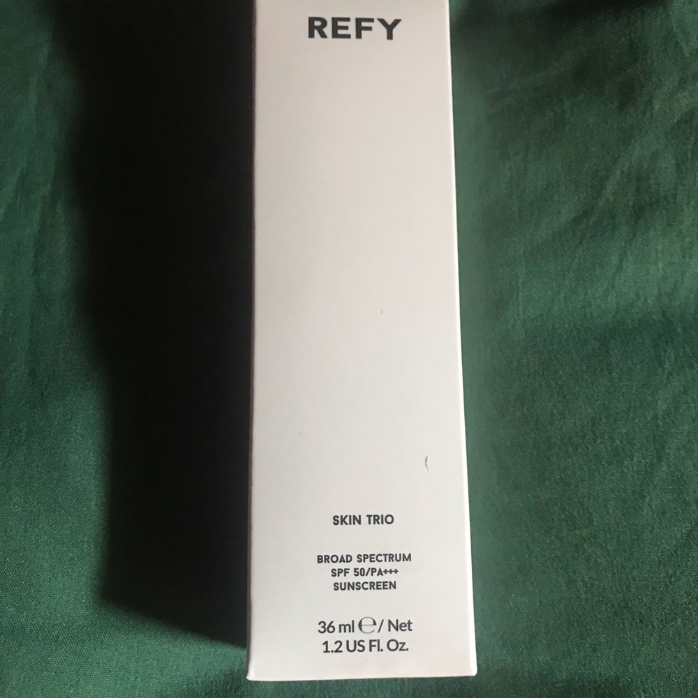 REFY Skin Trio SPF 50 Sunscreen (Agate)